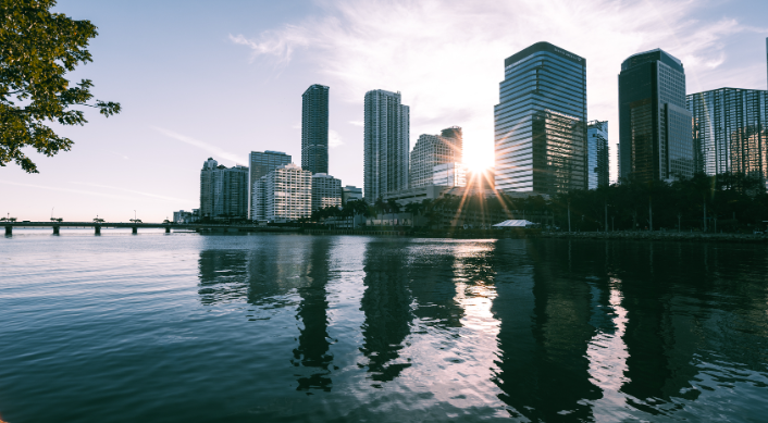 移民签证与工作签证有何本质区别？