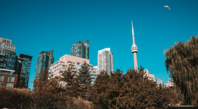 加拿大：父母团聚移民重启，超级签证会成替代选择吗？