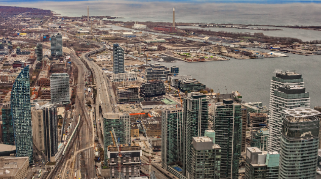 加拿大境内生子自动获国籍吗？出生地原则的深度解读与常见误解