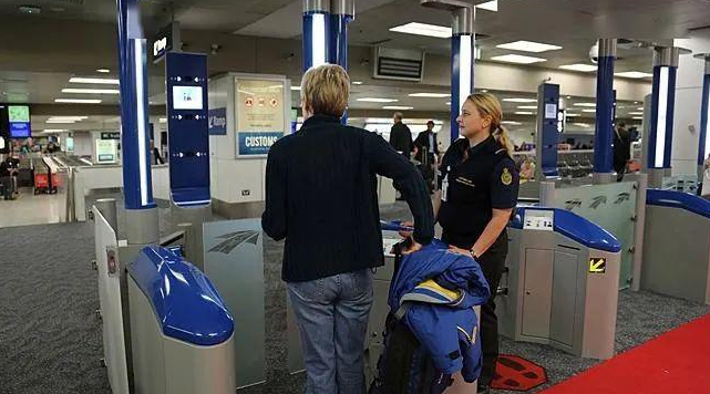 逾期滞留主动离境：1年禁入期豁免申请全攻略